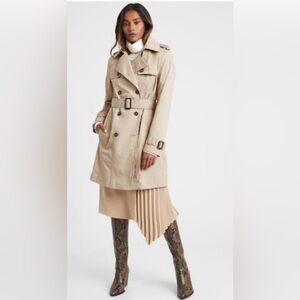 🧥 Banana Republic Beige Double-Breasted Trench Coat – Size Large 🌧️